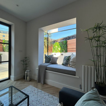 Contemporary 2-Bed Side Return Extension – London