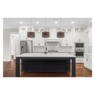 Daphne Plan - Traditional - Kitchen - Miami - by Randy Wise Homes Inc ...