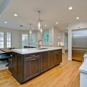 Winter Park White Kitchen with Booth Dining