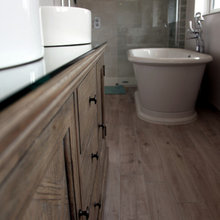 Lyn Master Bath