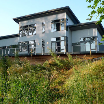 Santiam River Home