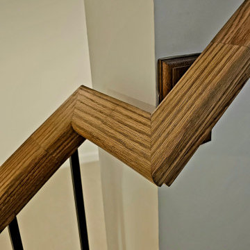 Project #110 | Beautiful Curved Staircase with Circular Balcony
