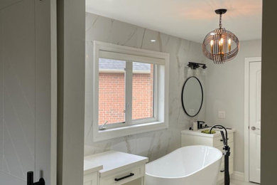 Bathroom - zen bathroom idea in Toronto