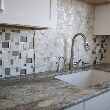 Kitchen Remodel With Full Wall Splash in Geometric Shapes