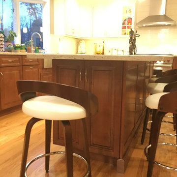 Kraftmaid Maple Chestnut Canvas Knollwood