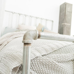 Paula Galvanised Steel Threaded Pipe Bed - Panel Beds