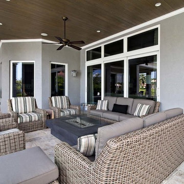 Elegant Modern Lakefront