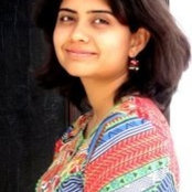 Divya Singhs foto