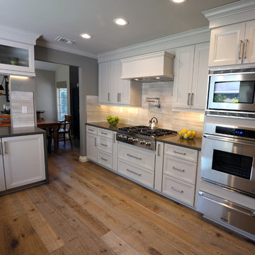 Lake Forest kitchen