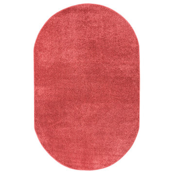 Haze Solid Low-Pile Red 3 ft. x 5 ft. Oval Area Rug