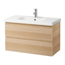 R&G's bathroom