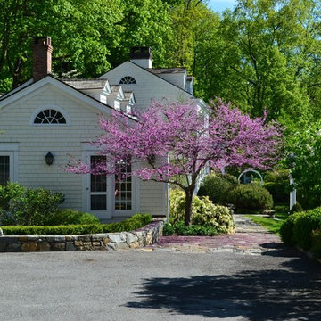 Gracious Courtyard