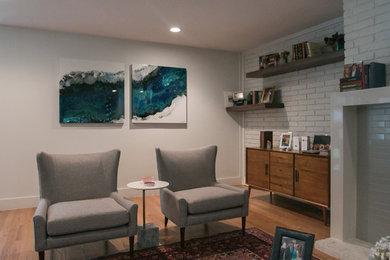 Trendy living room photo in Dallas