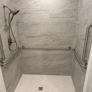 Curbless Shower with Grab Bars