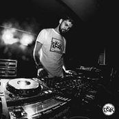 Andrew Langfield's photo