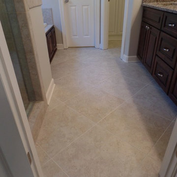 Estanaula Master Bathroom