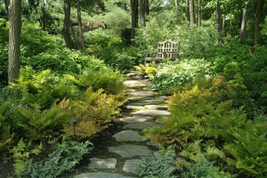 Design ideas for a traditional landscaping in New York.