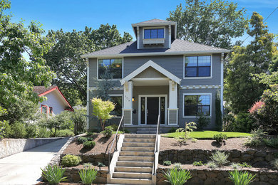Arts and crafts exterior home photo in Portland