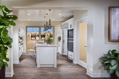 Example of a trendy kitchen design in Orange County
