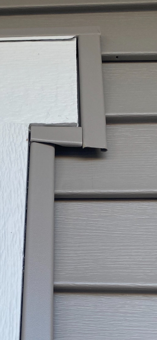 Jchannels around windows done correctly?