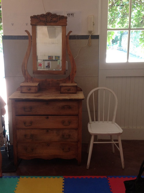 girly dressing table