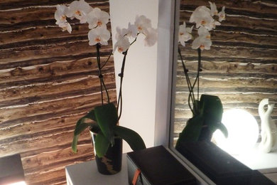 Transitional bedroom photo in Montreal