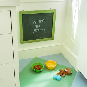 English Beach Cottage Kitchen