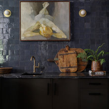 749 Wexford Hill - Powder room