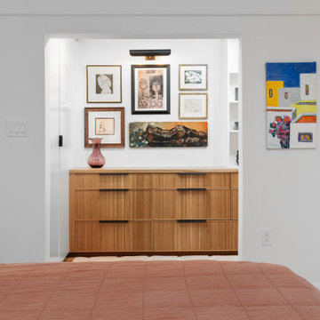 Putter Lane Primary Suite, Multiple Baths, Closets