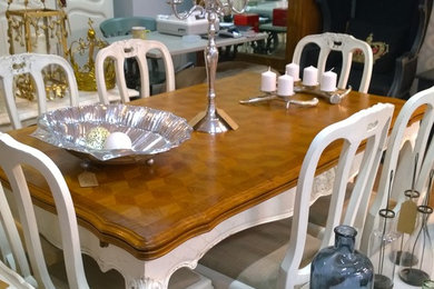 Extendable French Dining table