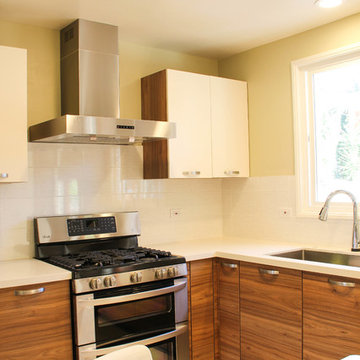 Compact & Cozy Kitchen in Glendale