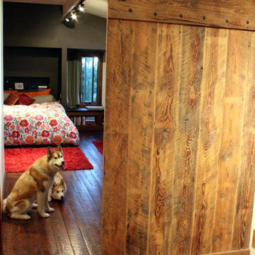 Flat track barn door hardware