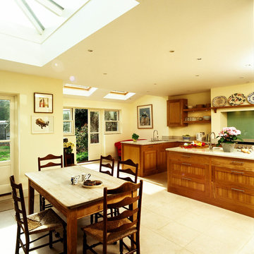 Country Solid Oak Framed Kitchen