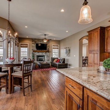 Home Staging Brings Life Into This Spacious Asheville Abode
