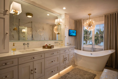Transitional bathroom photo in Miami