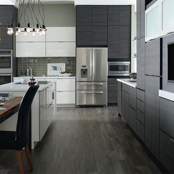 Laminate Cabinets in a Contemporary Kitchen
