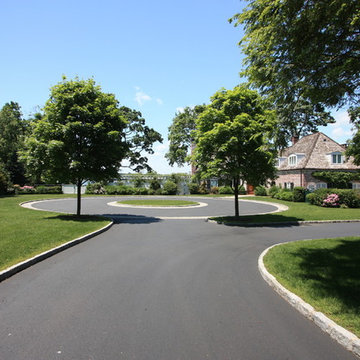 Circular driveway