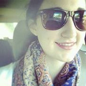 Kaitlin Dooleys foto