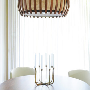 West Side Family Room & Dinette