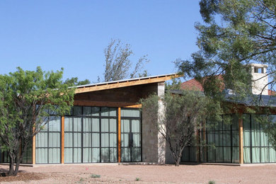 Exterior home photo in Dallas