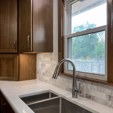 Caddy Court Kitchen & Mainfloor Remodel Before/Afters