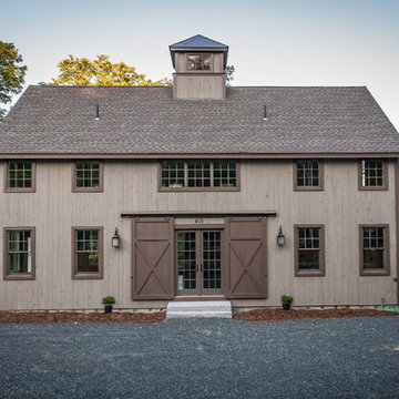 The Grantham Lakehouse