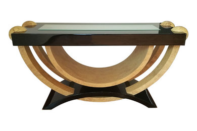 EXCLUSIVE FURNITURE - Tables