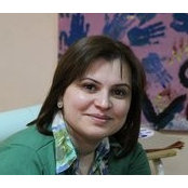 Tahani Faris's photo