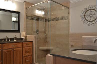 Example of a classic bathroom design in Charlotte
