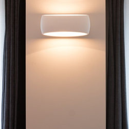 R&eacute;novation Appartement Saint-Denis - ブラケットライト