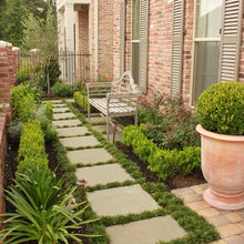 Sideyard Landscape West