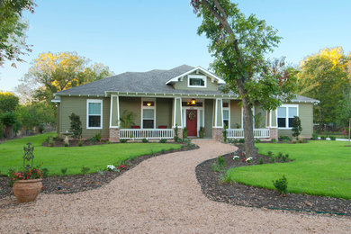 Traditional exterior home idea in Austin
