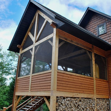 Lakefront Craftsman timber-frame cottage, Gatineau Hills