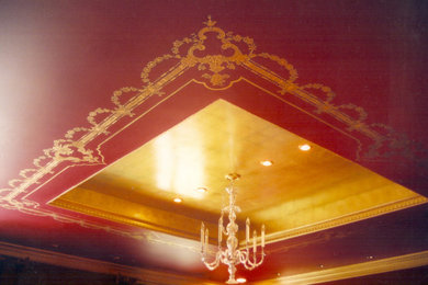 Dining room - traditional dining room idea in Denver